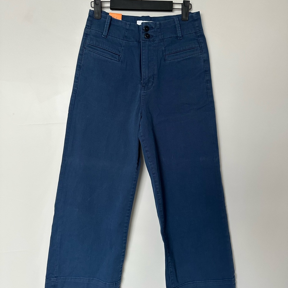 Duer High Rise Trouser. 25w. 26L.